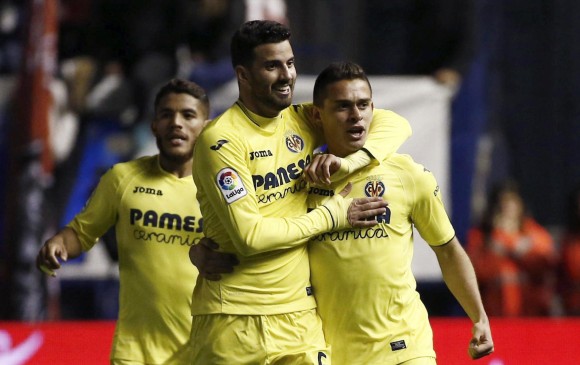 Este es el tercer gol de Santos Borré en una semana con el Villarreal. FOTO EFE
