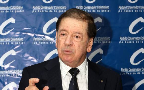 Vélez y Martínez también quieren aval conservador