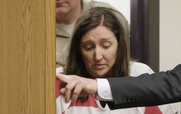 Megan Huntsman, de 39 años, se enfrenta a la posibilidad de ser condenada a pasar el resto de su vida en prisión. FOTO AP