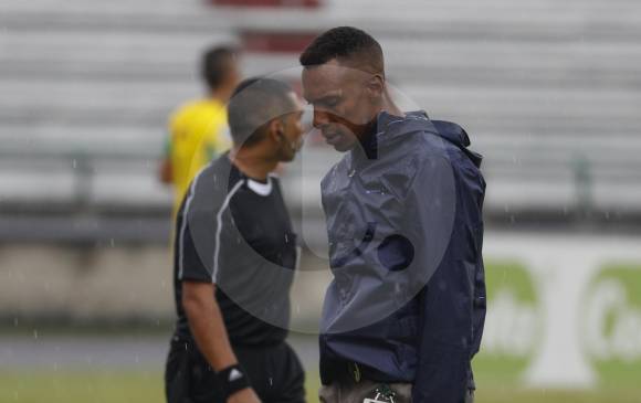A Amaranto le toca enfrentar un duro momento en su primera experiencia como técnico profesional. FOTO edwin bustamante