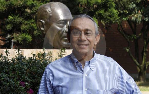 El profesor Acevedo Cardona es magister en Historia de la Universidad Nacional de Colombia e historiador. FOTO jaime pérez