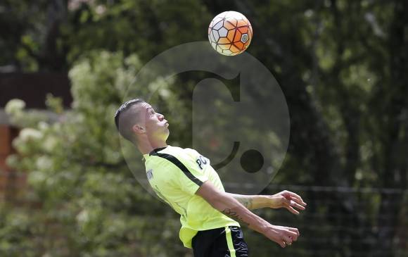 El futbolista Matheus Uribe, volante que llegó del Tolima, estará hoy en el medio campo del club verdolaga. FOTO juan antonio sánchez