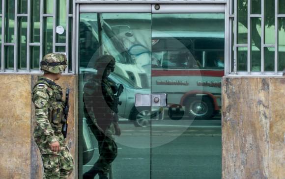 La sede de la C.I.J. Gutiérrez fue ocupada por la Dirección Especializada de Lavado de Activos, próximamente será sujeto de un proceso de extinción del dominio. FOTO Juan Antonio Sánchez