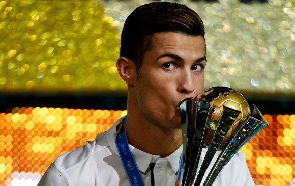 El portugués Cristiano Ronaldo es el jugador mejor pagado de la temporada 2016-2017 con 87,5 millones de ingresos. FOTO AFP