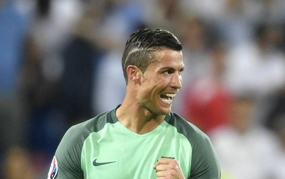 Cristiano Ronaldo demuestra que es un jugador completo y al igual que en el Real Madrid como la Selección marca diferencia. FOTO ap 