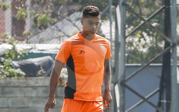 Jéfferson Gómez espera seguir creciendo y ser el mejor defensa central en Colombia. FOTO Julio César Herrera