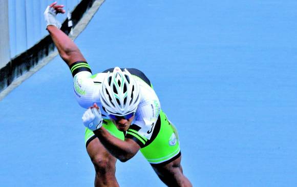 Edwin Estrada, patinador. Foto Archivo