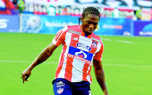 Yimmi Chará viene siendo la máxima figura del Junior en los últimos compromisos, ayer fue el verdugo naranja. FOTO COLPRENSA