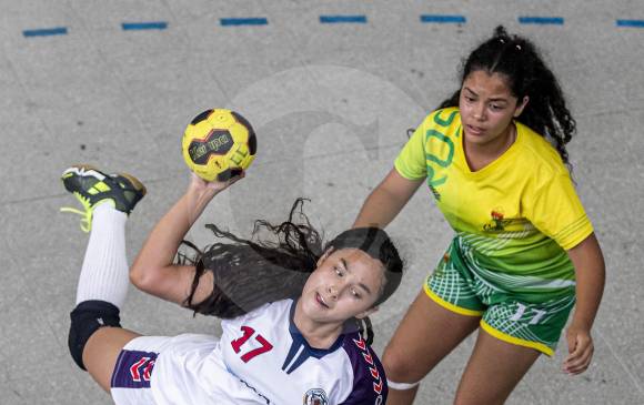El torneo femenino sub-14 fue el que más espectáculo brindó en el marco del evento. FOTO Jaime Pérez