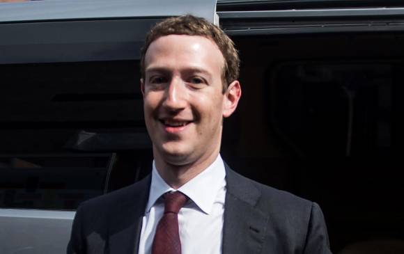 Zuckerberg, además, está inmerso en una iniciativa para visitar los 50 estados de Estados Unidos a lo largo de 2017. FOTO AFP