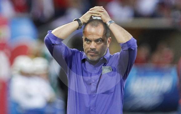 El entrenador colombiano llegó al fútbol costarricense en mayo. FOTO JAIME PÉREZ