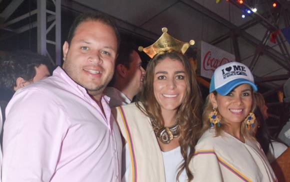 Andrés Santos, Lina Aristizábal y Paola Vanegas. Foto Cámara Lúcida