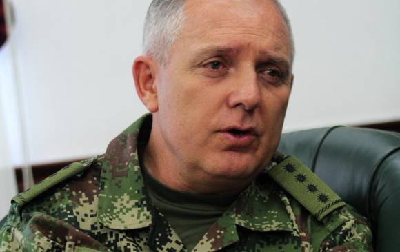 El general Alberto José Mejía asegura que sería un “error histórico” quedar por fuera de la justicia transicional . FOTO colprensa