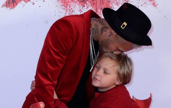 A pesar de su lesión, Neymar realizó gran fiesta de cumpleaños