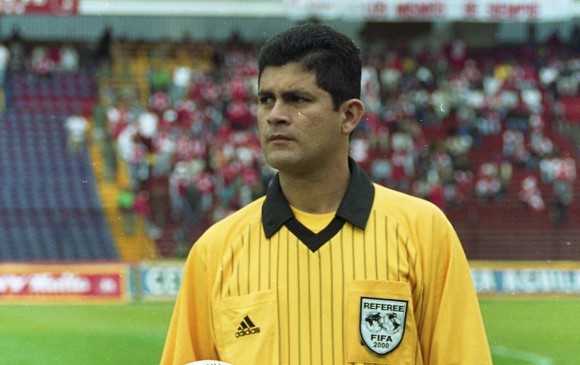 Hasta acá, el llanero Óscar Julián Ruiz, es considerado el mejor árbitro colombiano de la historia. FOTO colprensa