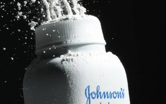 Johnson & Johnson se ha visto obligado a desembolsar 127 millones de dólares para pagar más indemnizaciones de este tipo. FOTO Archivo AP