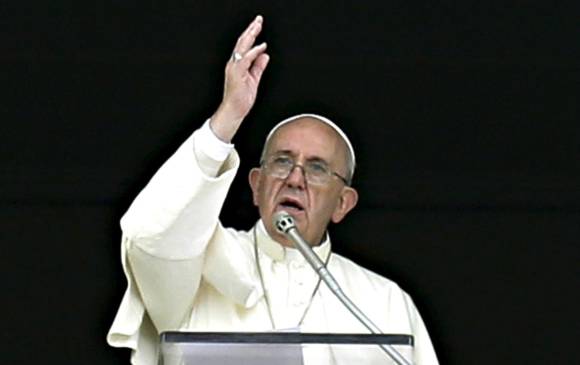 Como uno de los personajes más influyentes del mundo, Francisco arriba a dos países históricamene enemistados. FOTO reuters