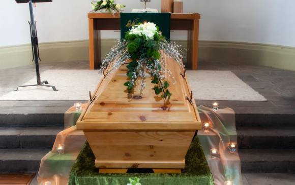 Contar con la posibilidad de velación permite que se dé un espacio para la despedida. FOTO archivo.