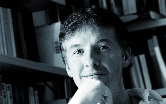 John Connolly dice que su educación católica se refleja en temas de expiación y redención en sus novelas. FOTO Iván Jiménez