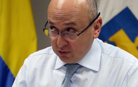 En tres años la Fiscalía ha gastado más de 40.000 millones de pesos en contratos por prestación de servicios, razón por la cual el Congreso citó a Montealgere a control político. FOTO colprensa