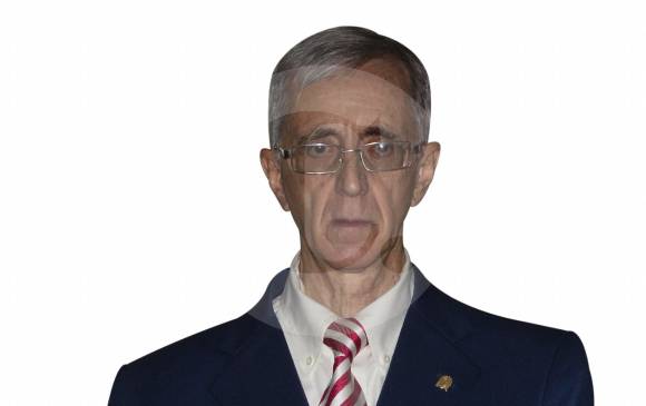 El profesor Ignacio Ferrín nombró Medellín al asteroide que encontró.FOTO Jaime Pérez