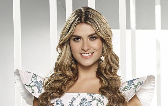 Laura Tobón es una de las presentadoras de la voz teens. La acompañan Karen Martínez y Catalina Uribe. FOTO Cortesía Caracol Televisión