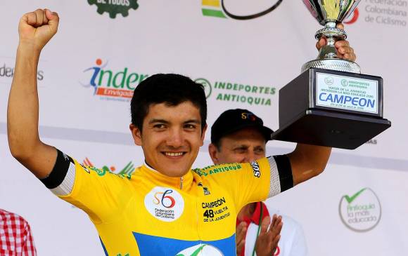 Richard Carapaz, no tuvo sobresaltos ayer en la etapa Jardín-Envigado, para asegurar el titulo juvenil. FOTO Julio César Herrera 
