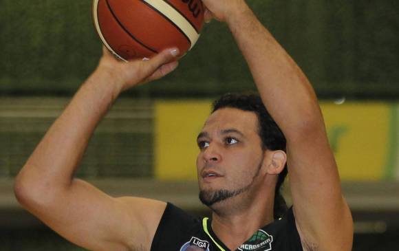 El dominicano Elys Guzmán es uno de los extranjeros con mayor nivel en Academia de la Montaña para hoy. FOTO JAIME PÉREZ