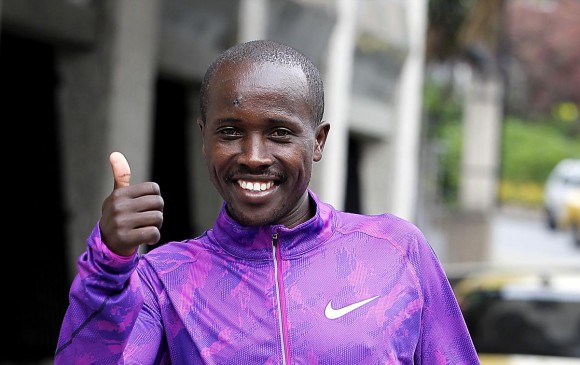 Agustine Rono, atleta keniano, principal favorito para ganar la Maratón de Medellín, el domingo. FOTO Jaime Pérez