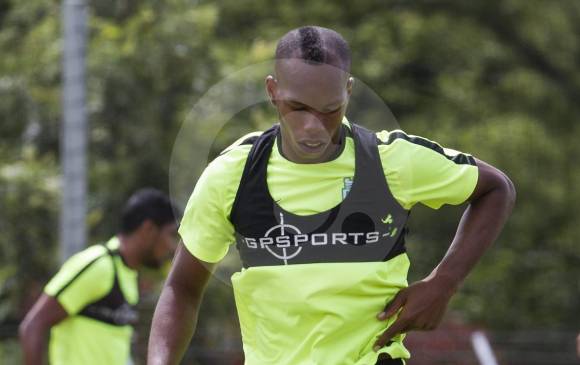 Edwin Velasco, lateral procedente del Cortuluá, es una de las caras nuevas del elenco nacionalista esta temporada. FOTO jaime pérez