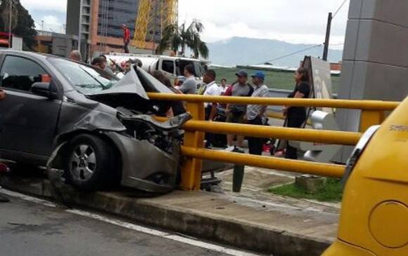 Embarazada sufrió fuerte accidente en El Poblado