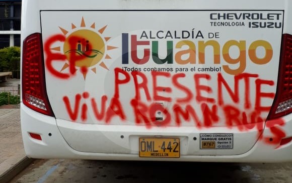 Disidencias de Farc marcan bus de la Alcaldía de Ituango 