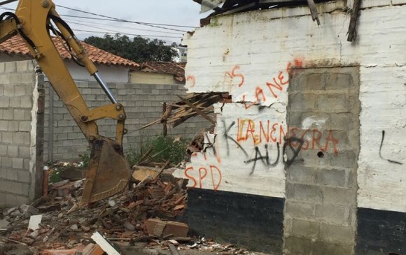 En lo que va corrido del año, las autoridades han demolido en total cinco casas las cuales eran utilizadas por bandas delincuenciales para el microtráfico de estupefacientes. FOTO Cortesía Alcaldía de La Ceja del Tambo