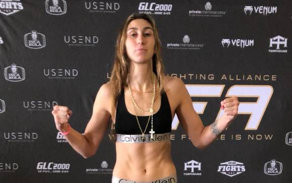 Sabina cerró anoche su año en artes marciales mixtas. Lo hace en calidad de campeona mundial mosca. FOTO cortesía SM