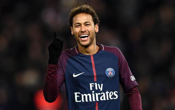 Los aficionados del mundo confían en que Neymar llegue bien a Rusia-2018. FOTO AFP