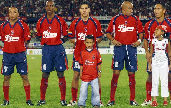 El defensor Amaranto Perea y el volante Mauricio Molina podrían encontrarse de nuevo en el DIM en 2016. FOTO MANUEL SALDARRIAGA