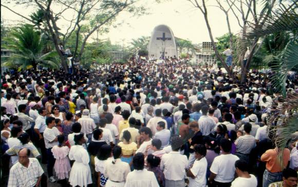 El sepelio de las víctimas de la masacre de La Chinita que enlutó al municipio de Apartadó. FOTO ARCHIVO