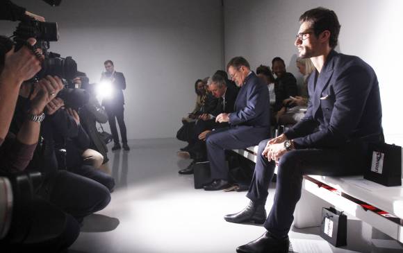 El modelo británico David Gandy posa para una fotografía antes de presentar la colección de invierno 2014 hombres de otoño para Lou Dalton. FOTO EPA / TAL COHEN