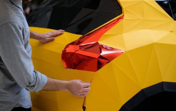 El carro más ligero: un Nissan Juke hecho de papel doblado