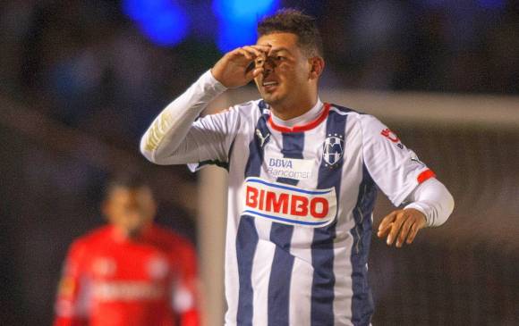 Cardona puso el pase para que Pabón marcara su primer gol de la temporada. FOTO AFP
