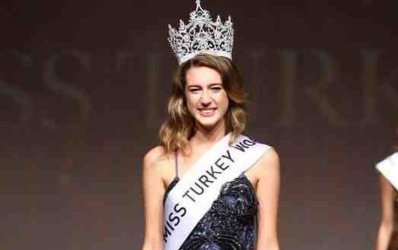 Miss Turquía 2017, Itir Esen, de 18 años. 