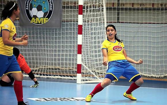Las chicas colombianas se lucen en el Mundial de micro en España. FOTO CORTESÍA