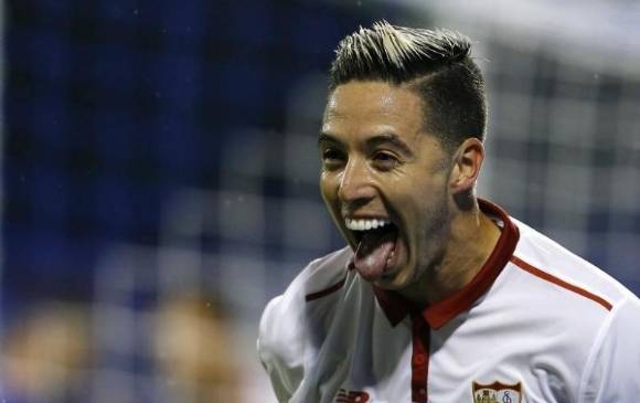 La cuenta de Twitter del jugador del Sevilla fue robada por un hacker. FOTO REUTERS