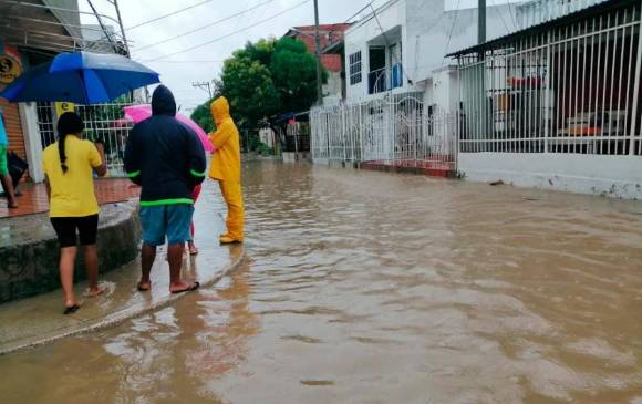 Así amanecieron las calles de algunos barrios de Cartagena. FOTO COLPRENSA - EL UNIVERSAL