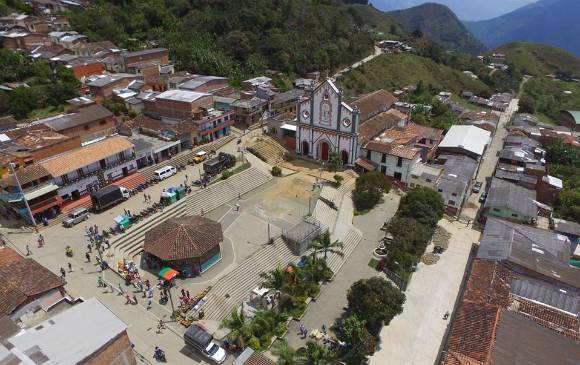 Durante los últimos meses los ilegales se habrían asentado en el territorio entre Angostura, Anorí, Campamento y Guadalupe. FOTO CORTESÍA ALCALDÍA