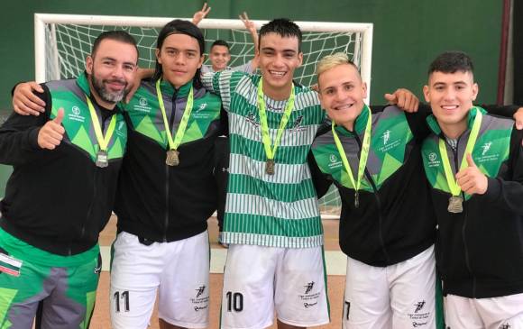 Juan David Acevedo (primero a la izquierda), es un técnico campeón. FOTO cortesía Liga