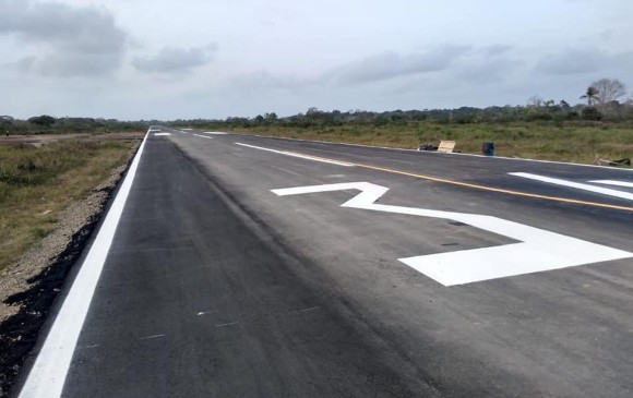 Así quedó la pista del aeropuerto regional del municipio. FOTO: Cortesía alcaldía de Necoclí