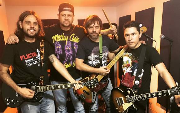 El primer trabajo de la banda fue No hay tiempo que perder (2003), luego le siguieron Cien por ciento, La vida sigue, Quietos todos y Arriba las banderas. FOTO cortesía tr3sdecorazón 