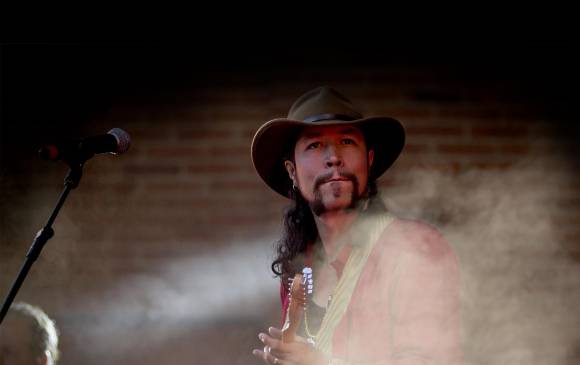 La discografía de Carlos Elliot Jr. está disponible en YouTube. FOTO cortesía