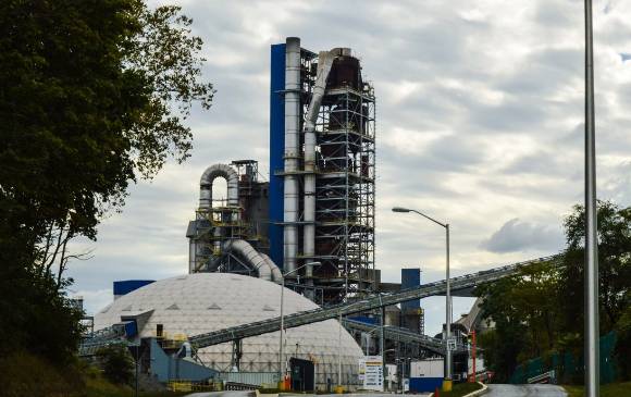 Esta es la planta Martinsburg, en West Virginia, que Cementos Argos le compró a la multinacional alemana Heidelberg. FOTO Cortesía Cementos Argos